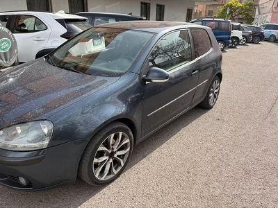 Usata VW Golf V 2005 Utilitaria
