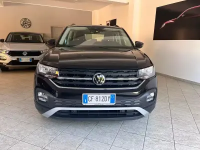 Usado VW T-Cross Style 110 CV (80 kW) 2022 Negro SUV