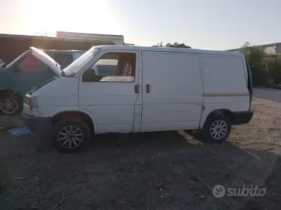 Usata VW Transporter 77 CV (56 kW) 1994 Furgone