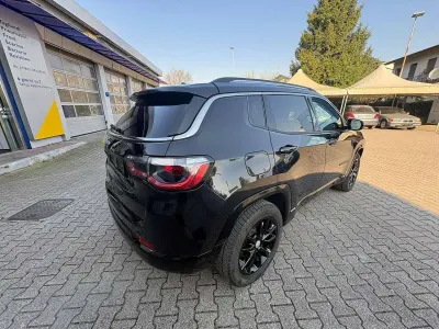 Usata Jeep Compass Limited 131 CV (96 kW) 2021 Nero SUV
