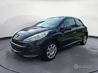 Usata Peugeot 207 68 CV (50 kW) 2006 Nero Berlina