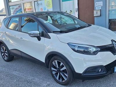 Usata Renault Captur Life 90 CV (66 kW) 2017 Beige SUV