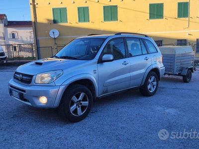 usata Toyota RAV4 RAV 45p 2.0 d-4d 16v Sol completo carrello