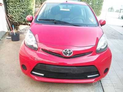 Usata Toyota Aygo Connect Style 2014 Rosso Utilitaria