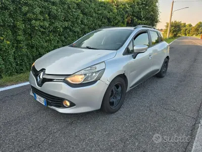 Occasion Renault Clio GrandTour 90 ch (66 kW) 2016 Gris Break