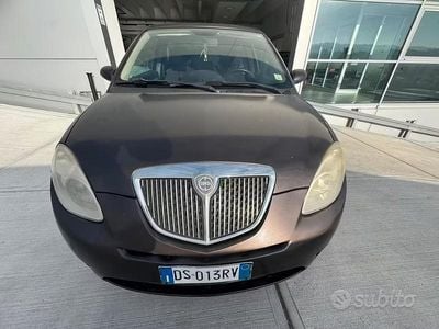 Begagnad Lancia Ypsilon 2009 Brun Halvkombi