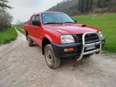 Usata Mitsubishi L200