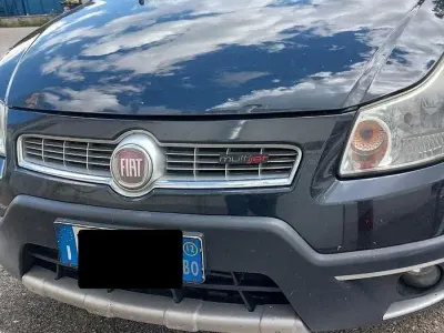 Usata Fiat Sedici 135 CV (99 kW) 2012 Nero SUV