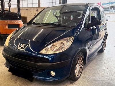 Usata Peugeot 1007 110 CV (80 kW) 2007 Blu Monovolume