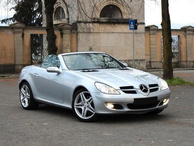 usata Mercedes SLK350 V6 * Prima vernice* Km Certificati* Stupenda*