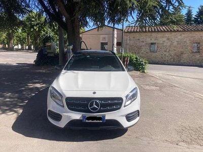 Usata Mercedes GLA200 AMG line 136 CV (100 kW) 2018 Bianco SUV