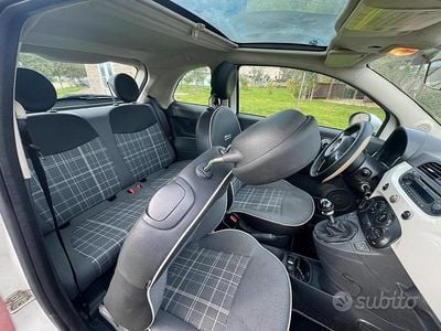 Usata Fiat 500 Lounge 75 CV (55 kW) 2010 Bianco Utilitaria