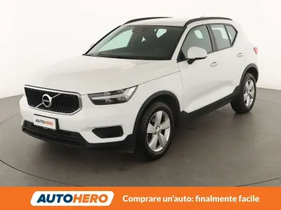 Usata Volvo XC40 Momentum 129 CV (94 kW) 2021 Bianco SUV