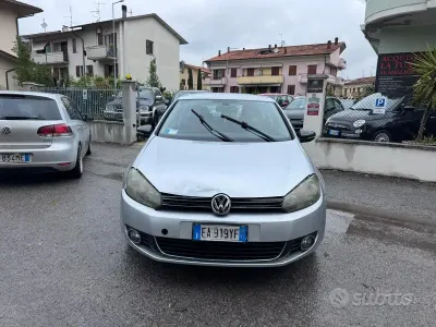 Usata VW Golf VI Comfortline 122 CV (89 kW) 2010 Grigio Utilitaria