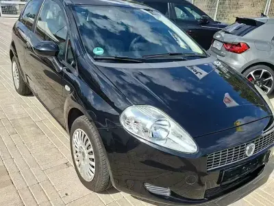 Usata Fiat Grande Punto 77 CV (56 kW) 2007 Nero Utilitaria