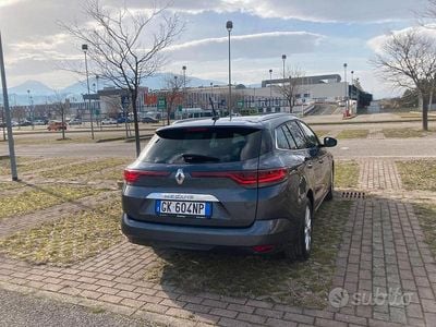 Usata Renault Mégane GrandTour 116 CV (85 kW) 2022 Grigio Station wagon