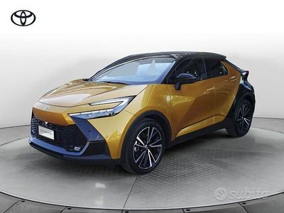 Usata Toyota C-HR Lounge 223 CV (164 kW) 2024 Oro SUV