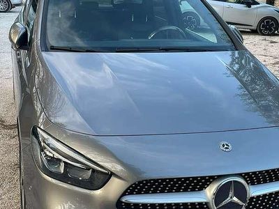 Usata Mercedes B180 Premium 116 CV (85 kW) 2019 Grigio Utilitaria