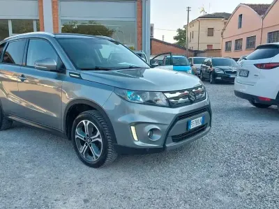 Usata Suzuki Vitara 120 CV (88 kW) 2016 Grigio SUV
