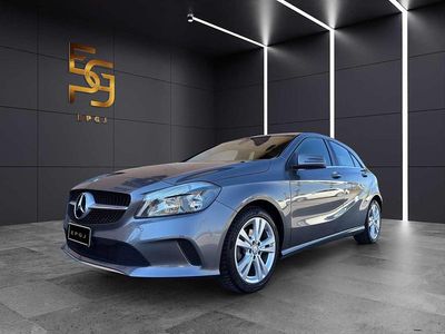 Usata Mercedes A180 122 CV (89 kW) 2016 Grigio Berlina