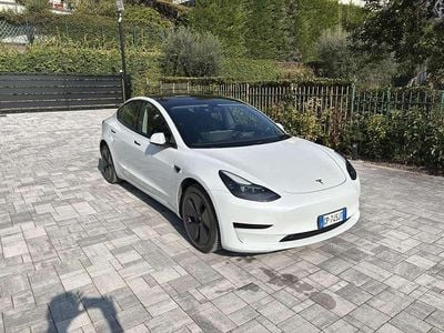 Occasion Tesla Model 3 Standard Range 88 kW (120 ch) 2023 Blanc Berline