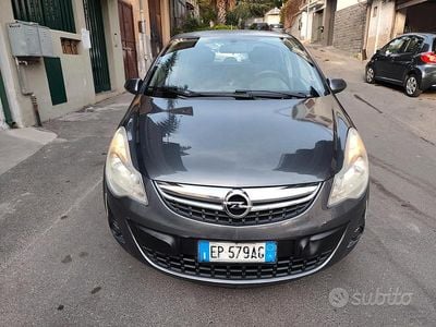 Usata Opel Corsa 85 CV (62 kW) 2013 Blu Utilitaria