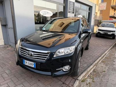 Begagnad Toyota RAV4 Executive 150 HK (110 kW) 2012 Svart SUV