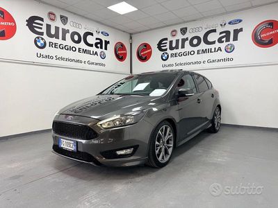 Usata Ford Focus ST-Line 150 CV (110 kW) 2016 Grigio Berlina