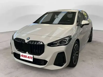 Usata BMW 220 Active Tourer M Sport 156 CV (114 kW) 2023 Bianco Monovolume