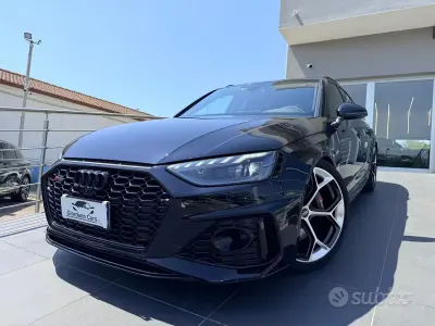 Usata Audi RS4 Competition 450 CV (330 kW) 2024 Nero Station wagon