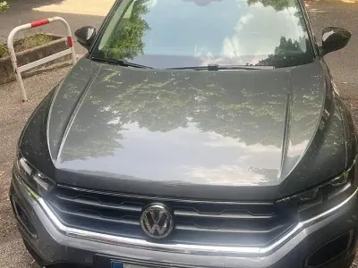 Usata VW T-Roc 150 CV (110 kW) 2020 Grigio SUV