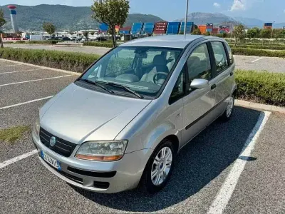 Usata Fiat Idea Dynamic 69 CV (50 kW) 2005 Argento Monovolume