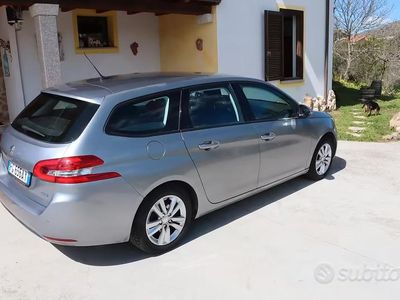 Usata Peugeot 308 SW Active 120 CV (88 kW) 2016 Grigio Station wagon