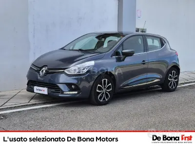 Usata Renault Clio IV Zen 75 CV (55 kW) 2016 Grigio Berlina