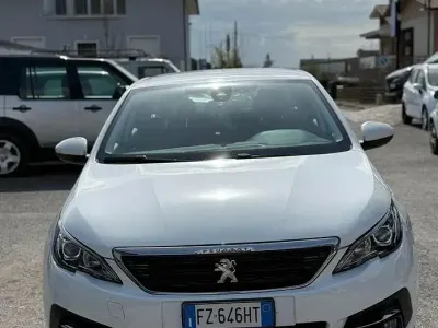 Usata Peugeot 308 Allure 131 CV (96 kW) 2019 Bianco Station wagon