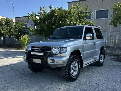 Usata Mitsubishi Pajero Top 99 CV (72 kW) 1999 SUV