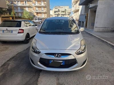 Usata Hyundai ix20 Comfort 90 CV (66 kW) 2011 Argento Utilitaria