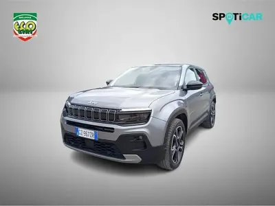 Käytetty Jeep Avenger Summit 101 HP (74 kW) 2025 Harmaa Katumaasturi
