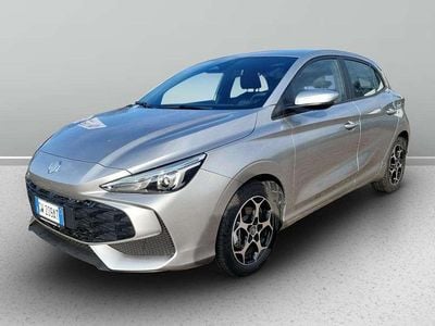 Usata MG MG3 Comfort 194 CV (142 kW) 2024 Cosmic silver Utilitaria