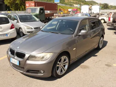 Begagnad BMW 320 177 HK (130 kW) 2010 Grå Kombi