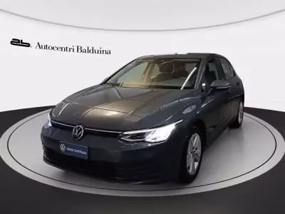 Gebraucht VW Golf VIII Life 110 PS (80 kW) 2020 Grau Limousine