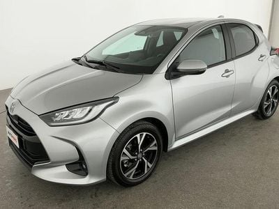 Usata Toyota Yaris Hybrid Trend 116 CV (85 kW) 2024 Argento