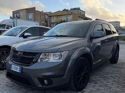 Usata Fiat Freemont Urban 170 CV (125 kW) 2011 Grigio SUV