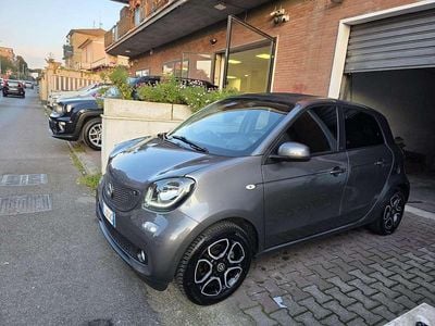 Usata Smart ForFour Superpassion 90 CV (66 kW) 2019 Grigio Utilitaria