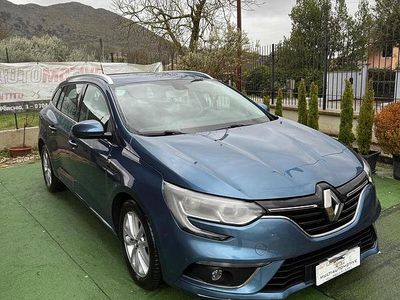 Usata Renault Mégane IV 110 CV (80 kW) 2017 Blu Station wagon