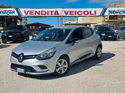 Usata Renault Clio IV Life 75 CV (55 kW) 2019 Grigio Berlina
