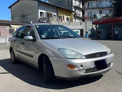 Usata Ford Focus Ghia 2001 Utilitaria