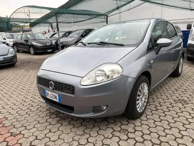 Usata Fiat Grande Punto Active 75 CV (55 kW) 2007 Grigio Utilitaria