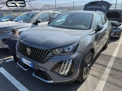 Usata Peugeot 2008 Allure 145 CV (106 kW) 2025 Other SUV