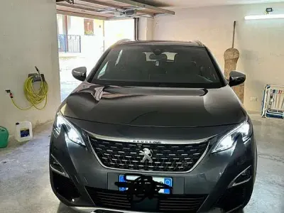Usata Peugeot 3008 GT 181 CV (133 kW) 2019 Grigio SUV